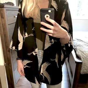 *2/30* Aakaa kimono NWOT